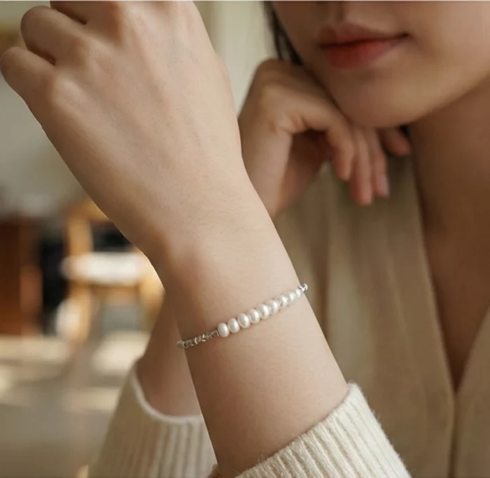 Elegancia Serena – Pulsera de perlas y plata 925 - Imagen 3