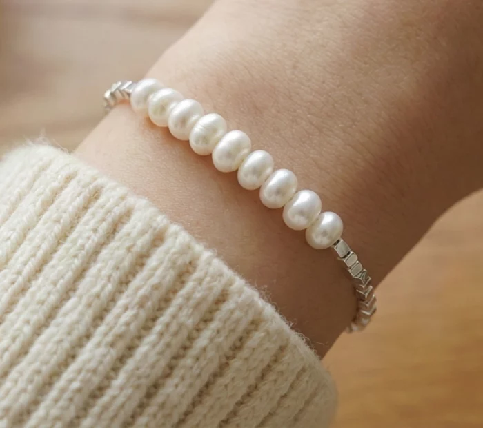 Elegancia Serena – Pulsera de perlas y plata 925 - Imagen 5