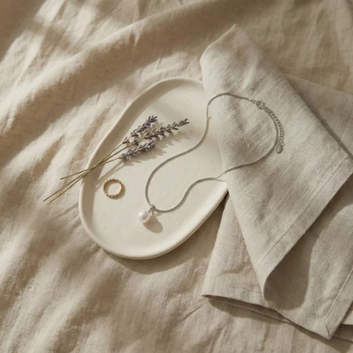 Brisa Serena – Colgante de perla con cadena de plata pura - Imagen 4