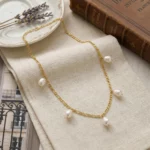 Olas Doradas – Collar con perlas suspendidas - Imagen 3