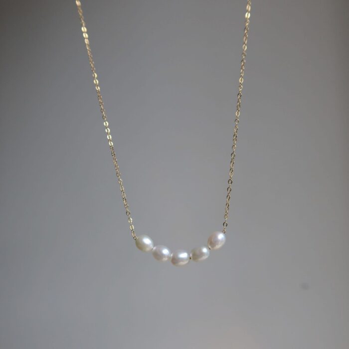Collar con perlas alineadas naturales – Petich
